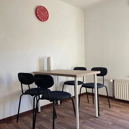 Monteurhaus Luestringen Apartmán *