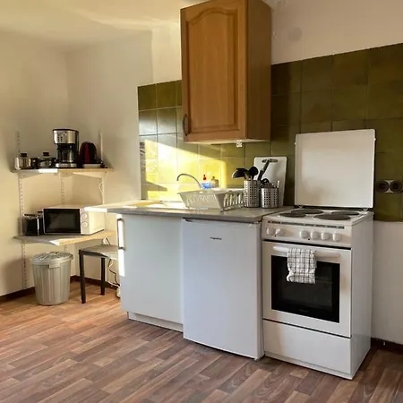 Monteurhaus Luestringen 아파트